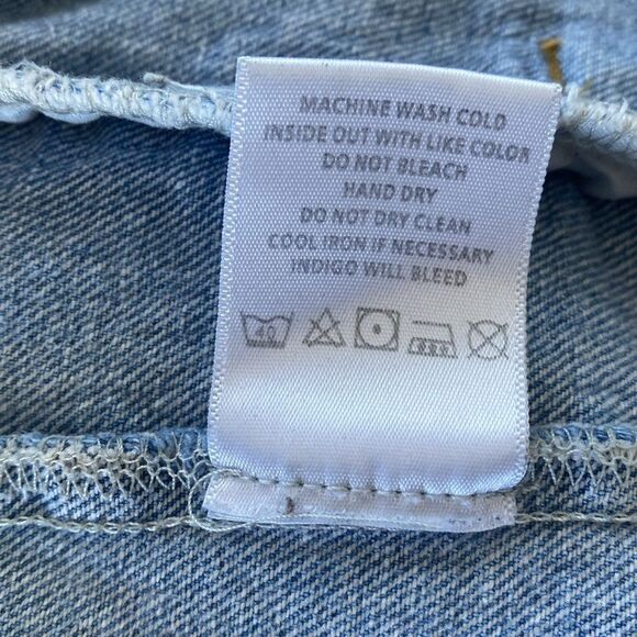 The Style Between Us -Distressed graphic Jean Denim Jacket Punk Y2K fashion - Picture 10 of 12